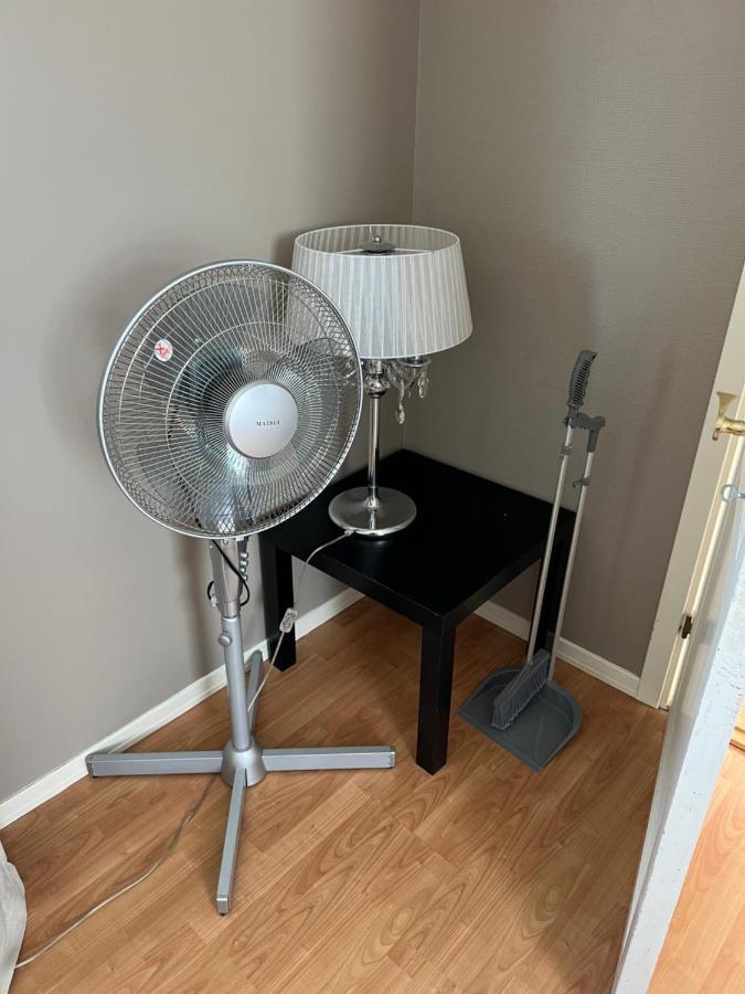 Sentralt I Fredrikstad Gratis Parkering Bagian luar foto